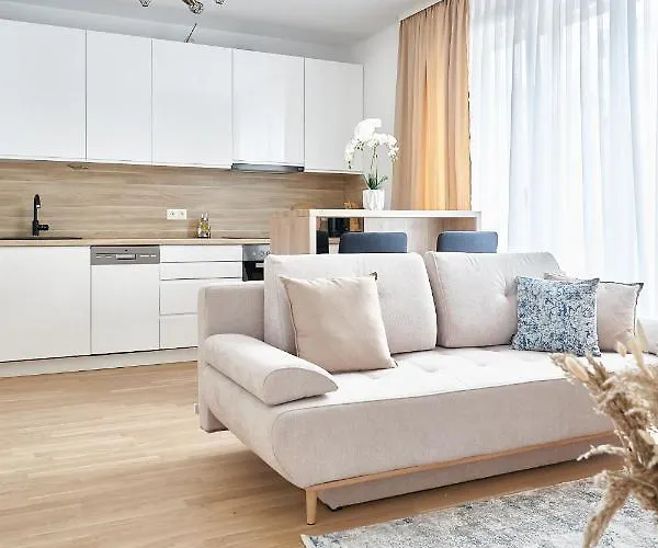 Apartmán Mila, Bright, Modern, Near U6 And Center